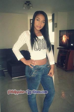 152057 - Shazzkya Age: 34 - Colombia