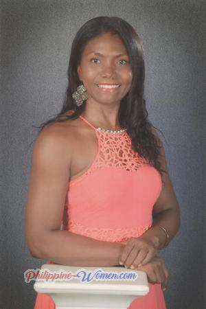 158180 - Leides Age: 48 - Colombia