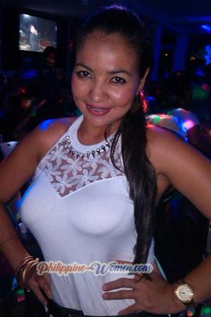 176819 - Laura Age: 39 - Colombia