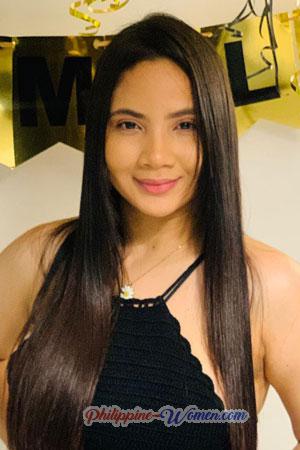 209140 - Karina Age: 30 - Colombia