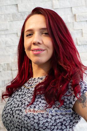 210300 - Salome Age: 36 - Colombia