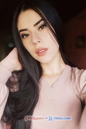 210531 - Estefania Age: 24 - Colombia