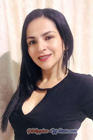 212326 - Alexandra Age: 49 - Colombia
