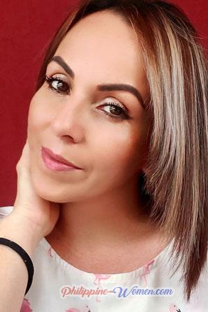 212554 - Yorleni Age: 44 - Costa Rica