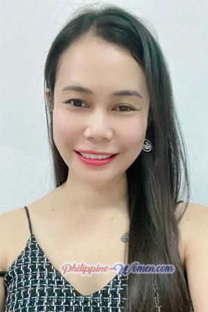 213045 - Chatchayada Age: 40 - Thailand