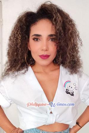 213764 - Karela Age: 42 - Colombia