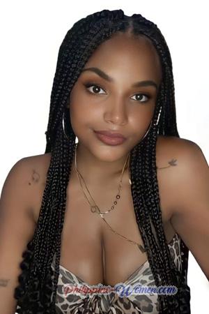 215374 - Yineth Age: 29 - Colombia