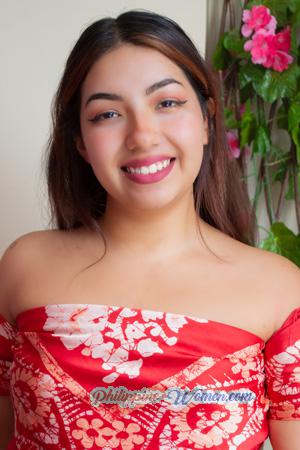 216026 - Karla Age: 29 - Peru