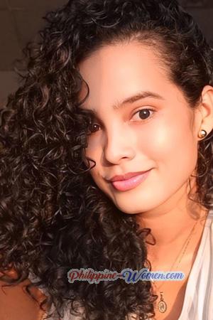 221400 - Yara Age: 31 - Colombia