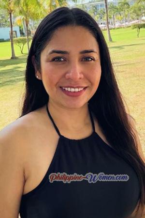 228301 - Melissa Age: 40 - Costa Rica